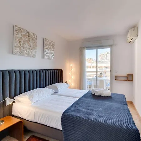 Apartment Sea Spray 2 Bed, Monaco View, Beach