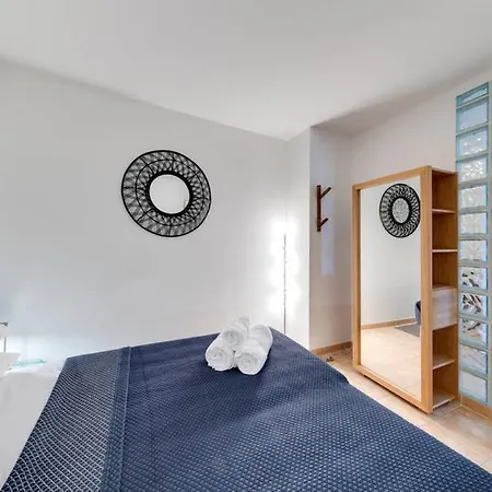 Sea Spray 2 Bed, Monaco View, Beach Apartment Beausoleil